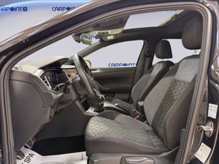 VOLKSWAGEN Taigo 1.0 tsi r-line 110cv